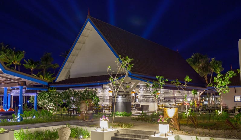 SAii Lagoon Maldives_Miss Olive Oyl 1_001